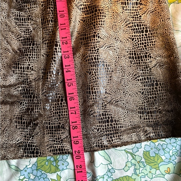 Vintage Carole Little Petites Faux Snakeskin Skirt Size 10 - Picture 7 of 7